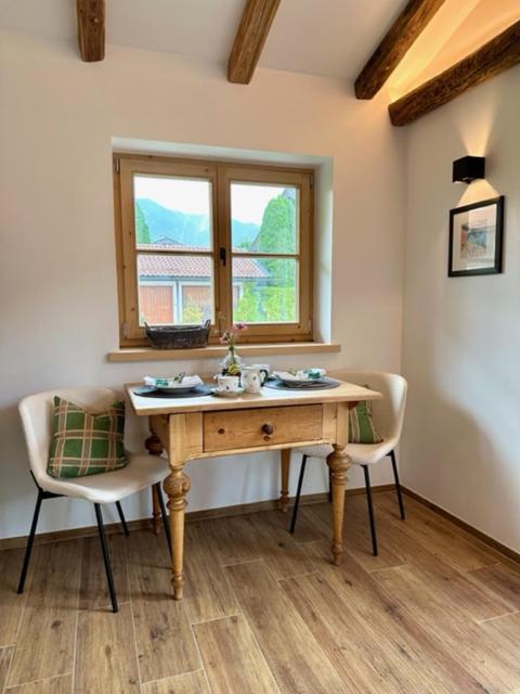 Die Zwei Chalets Am Tegernsee "S' Gloane" & "S' Grosse" Rotta Eksteriør billede